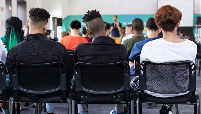  Encontro debate importância do ensino de jornalismo diante de IA 
